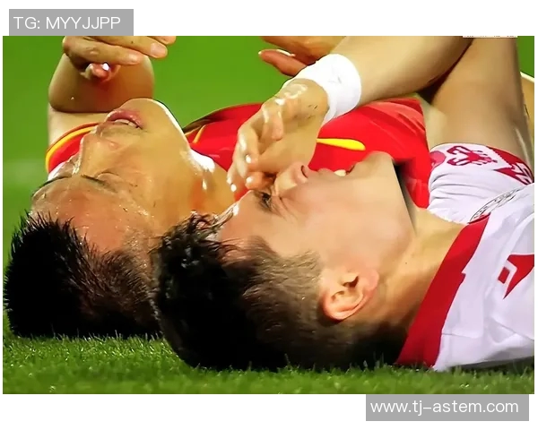 足球明星重返赛场精彩瞬间回顾引发球迷热议与期待